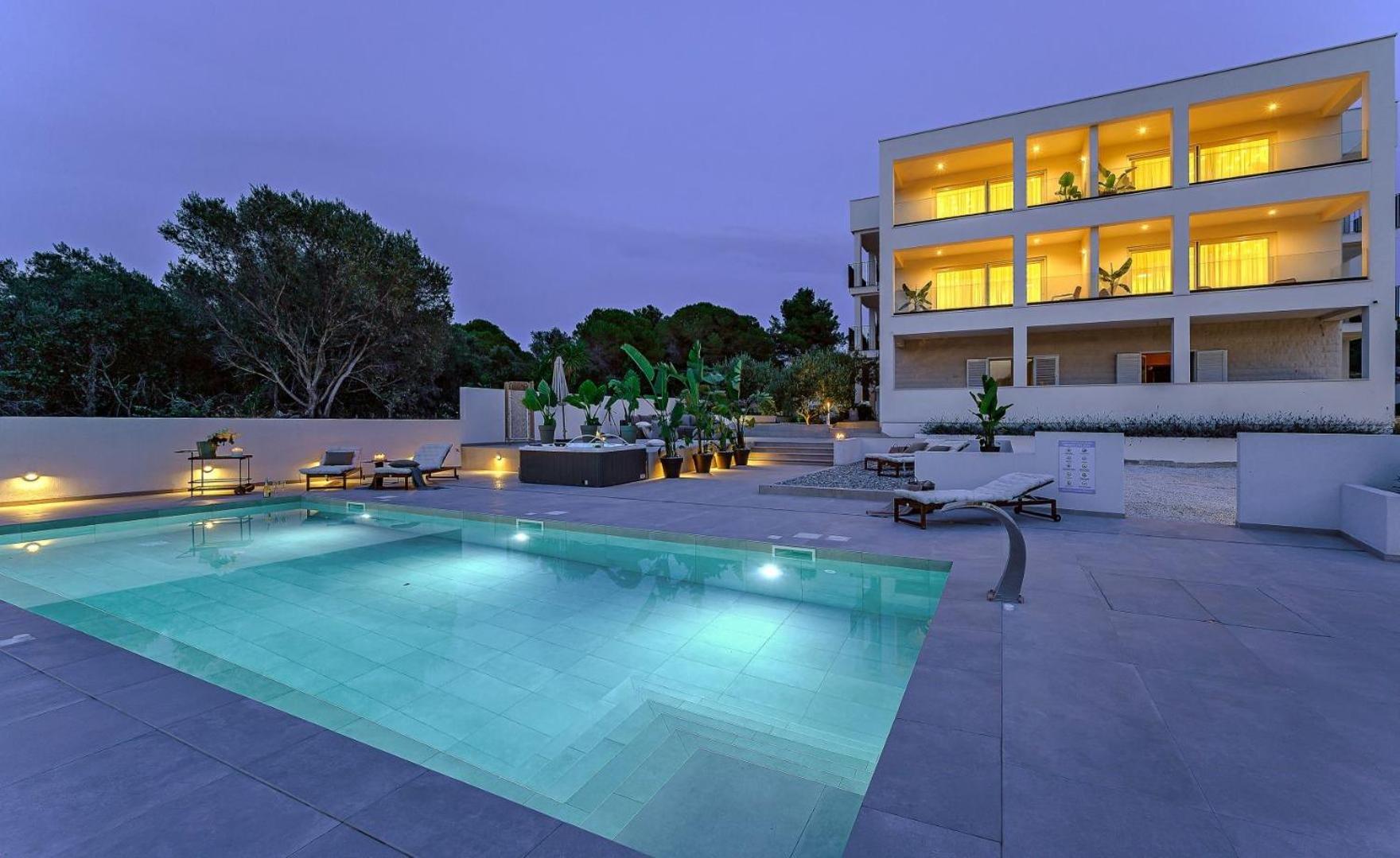 Luxury Villa Del Sogno With Pool, Jacuzzi, Parking Okrug Gornji Dış mekan fotoğraf